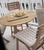 Classic wooden chair - Gambar 4
